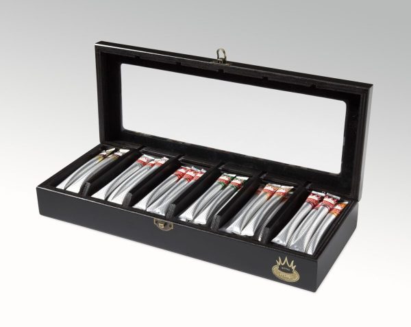 Royal-Tea-Sticks-presentatie-scaled-e1679906780582