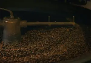 Roasting coffee beans